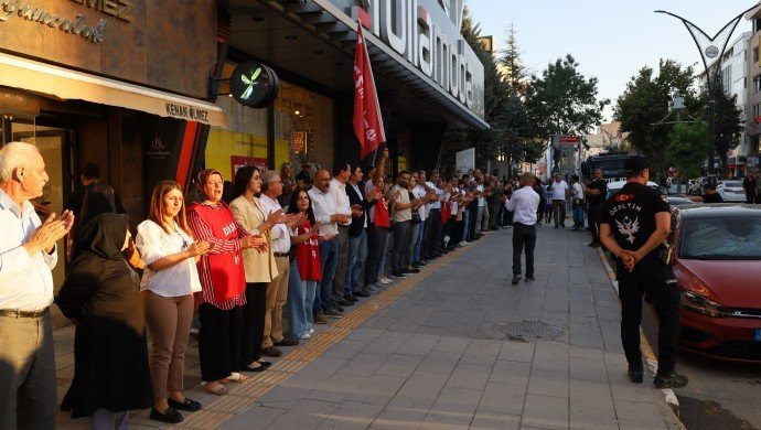 Van'da kayyum tarafından işten çıkarılan emekçilerin direnişi devam ediyor